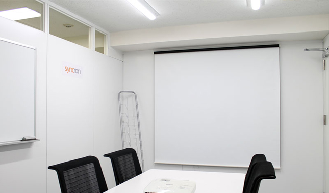 オフィスデザイン事例　シンクロン・ジャパン株式会社様　会議室（ミーティングルーム）　その１