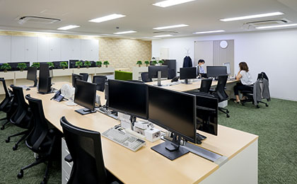 株式会社アナハイム・テクノロジー 様のオフィスデザイン事例