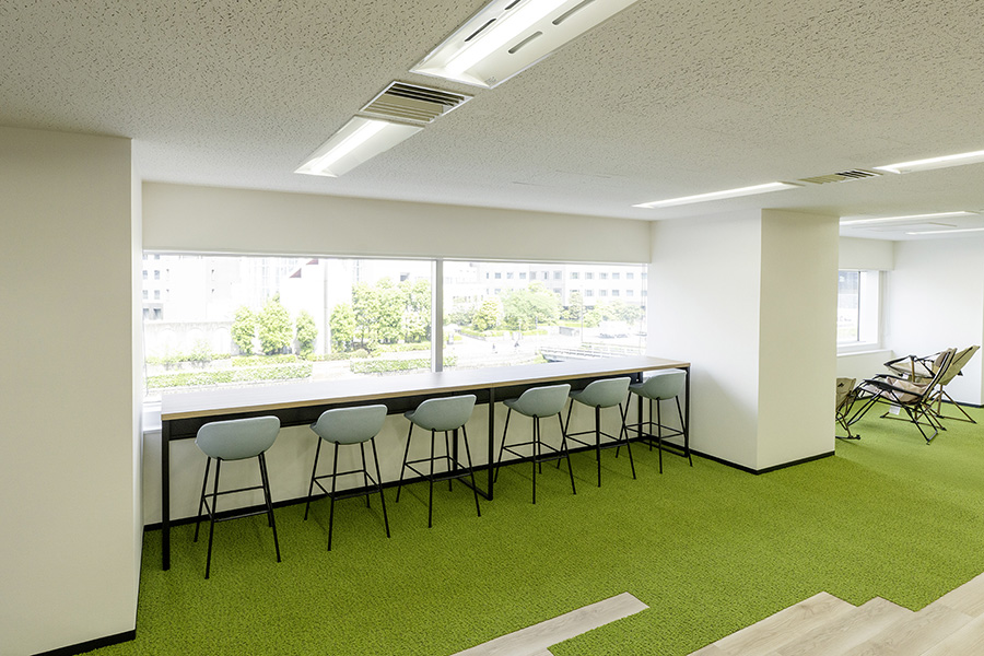 オフィスデザイン事例　コムテック株式会社 C-Side Labo 様