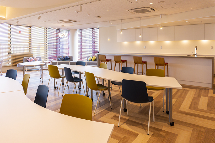 オフィスデザイン事例　コムテック株式会社 湘南サイトA 様