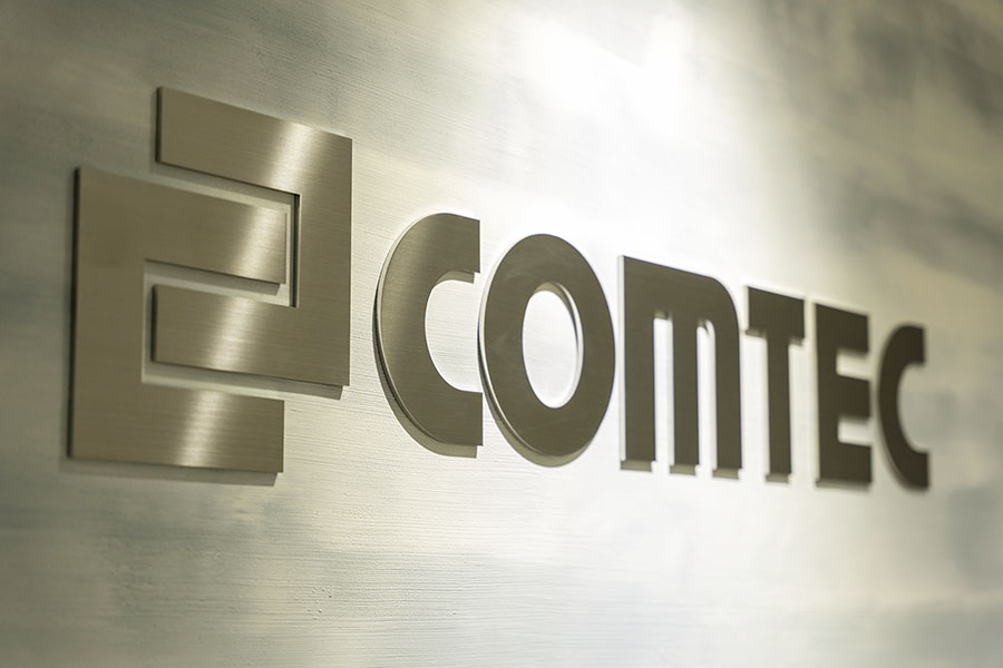 オフィスデザイン事例 コムテック株式会社 立川サイト 様 エントランス