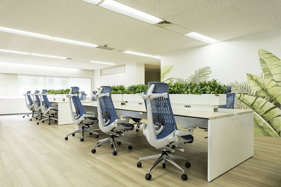 オフィスデザイン事例 コムテック株式会社 立川サイト 様 ワークスペース