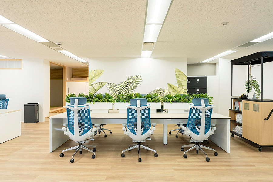 オフィスデザイン事例 コムテック株式会社 立川サイト 様 ワークスペース