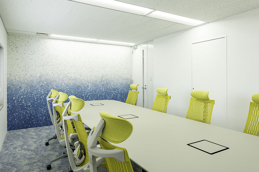 オフィスデザイン事例 コムテック株式会社 立川サイト 様 ワークスペース