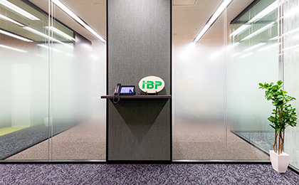 アイビーピー株式会社　様のオフィスデザイン事例