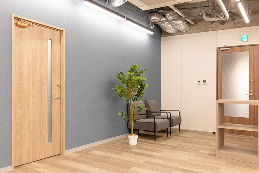 オフィスデザイン事例　大阪菅公学生服株式会社 様