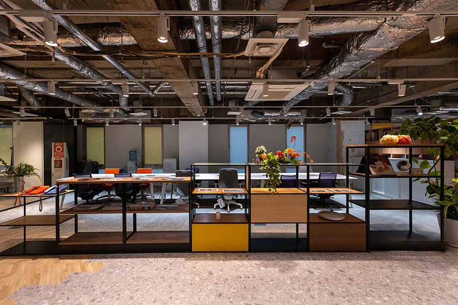 オフィスデザイン事例　株式会社オフィスバスターズ　本社