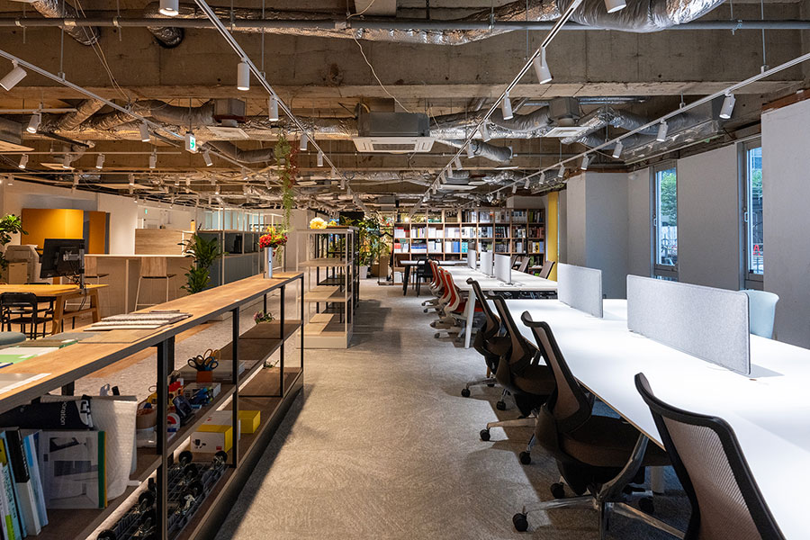 オフィスデザイン事例　株式会社オフィスバスターズ　本社