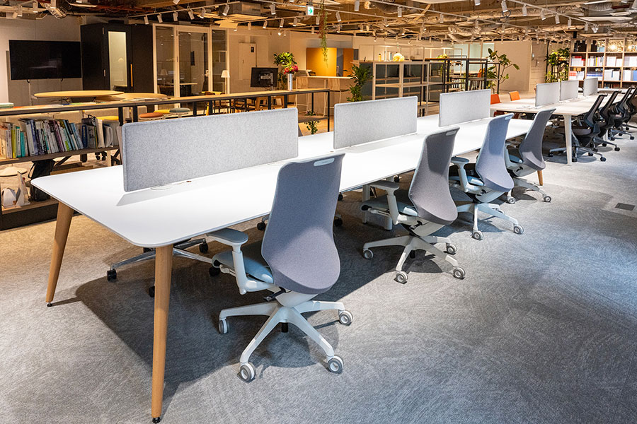 オフィスデザイン事例　株式会社オフィスバスターズ　本社