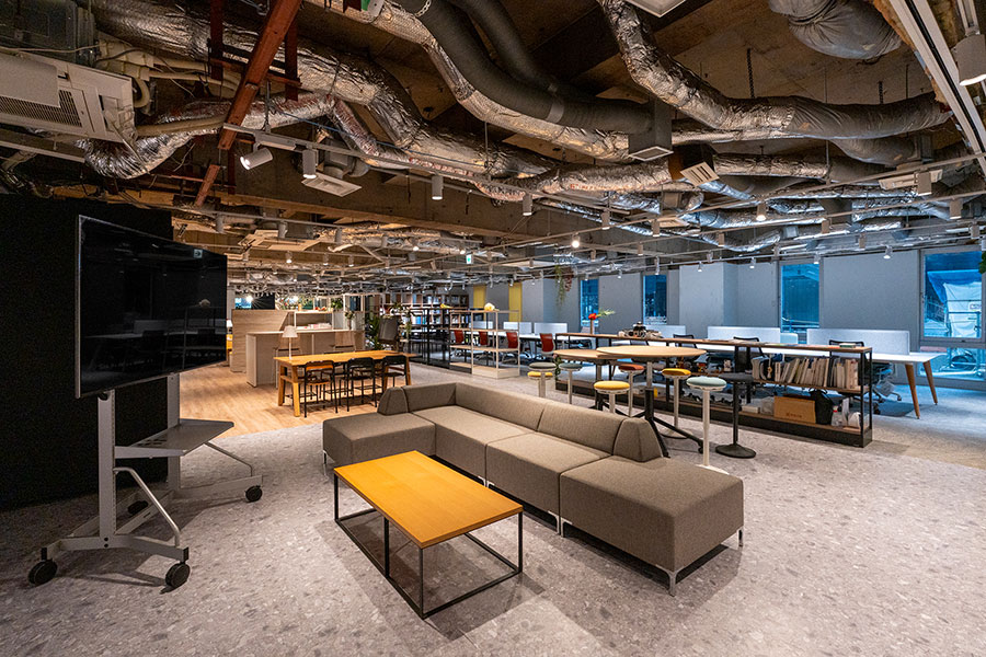 オフィスデザイン事例　株式会社オフィスバスターズ　本社