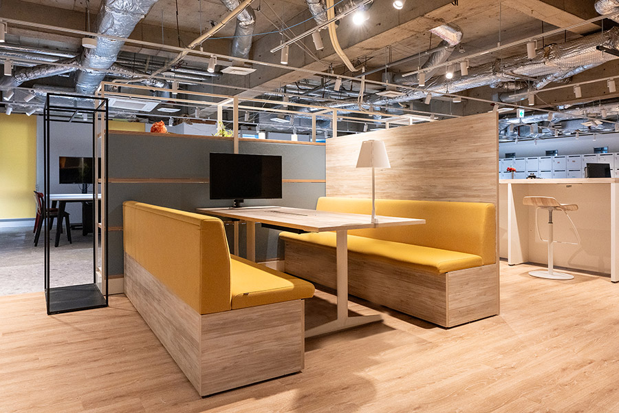 オフィスデザイン事例　株式会社オフィスバスターズ　本社