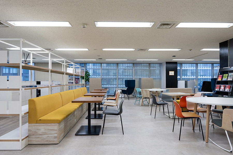 オフィスデザイン事例　株式会社オフィスバスターズ　本社