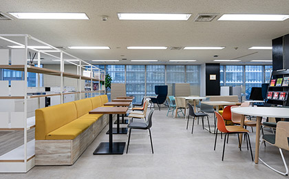 株式会社オフィスバスターズ 本社のオフィスデザイン事例