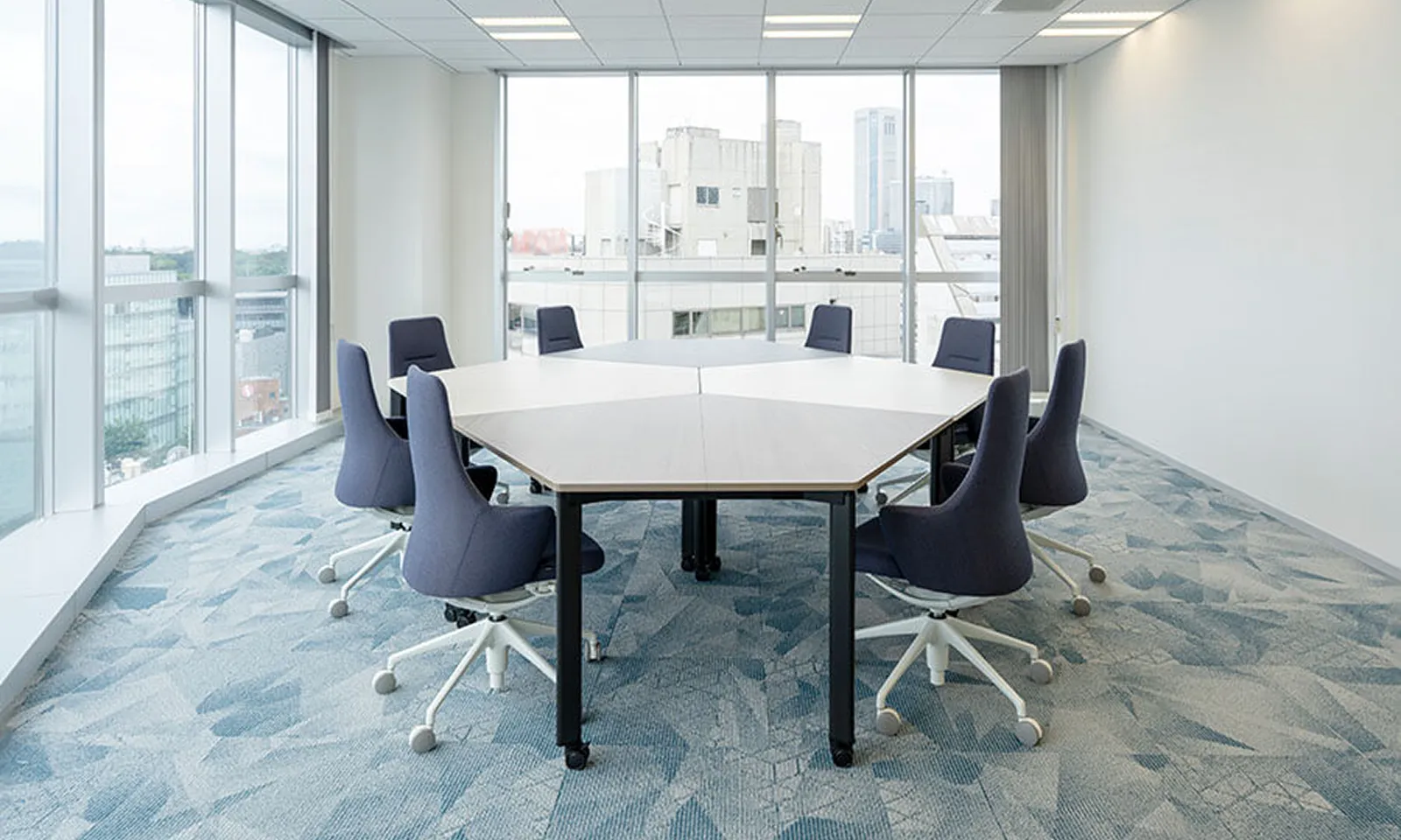 株式会社イノベイティア 写真04